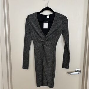 H&M Black V-Neck Long Sleeve Bodycon Dress